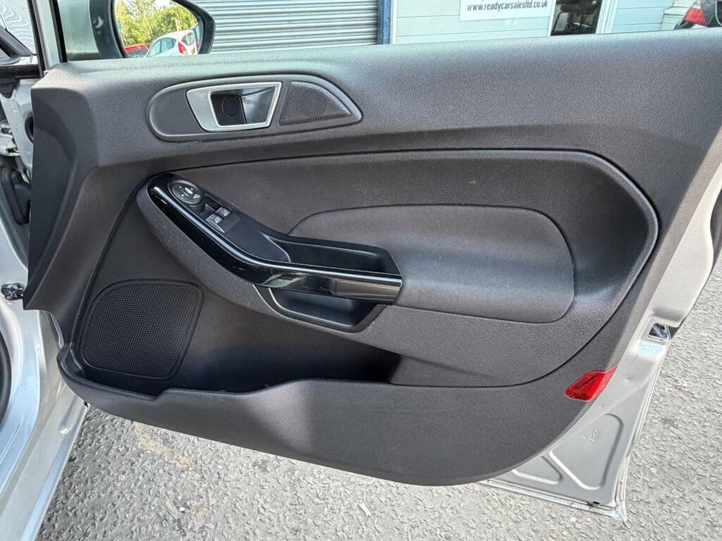 Ford Fiesta Fiesta Studio Blue #15