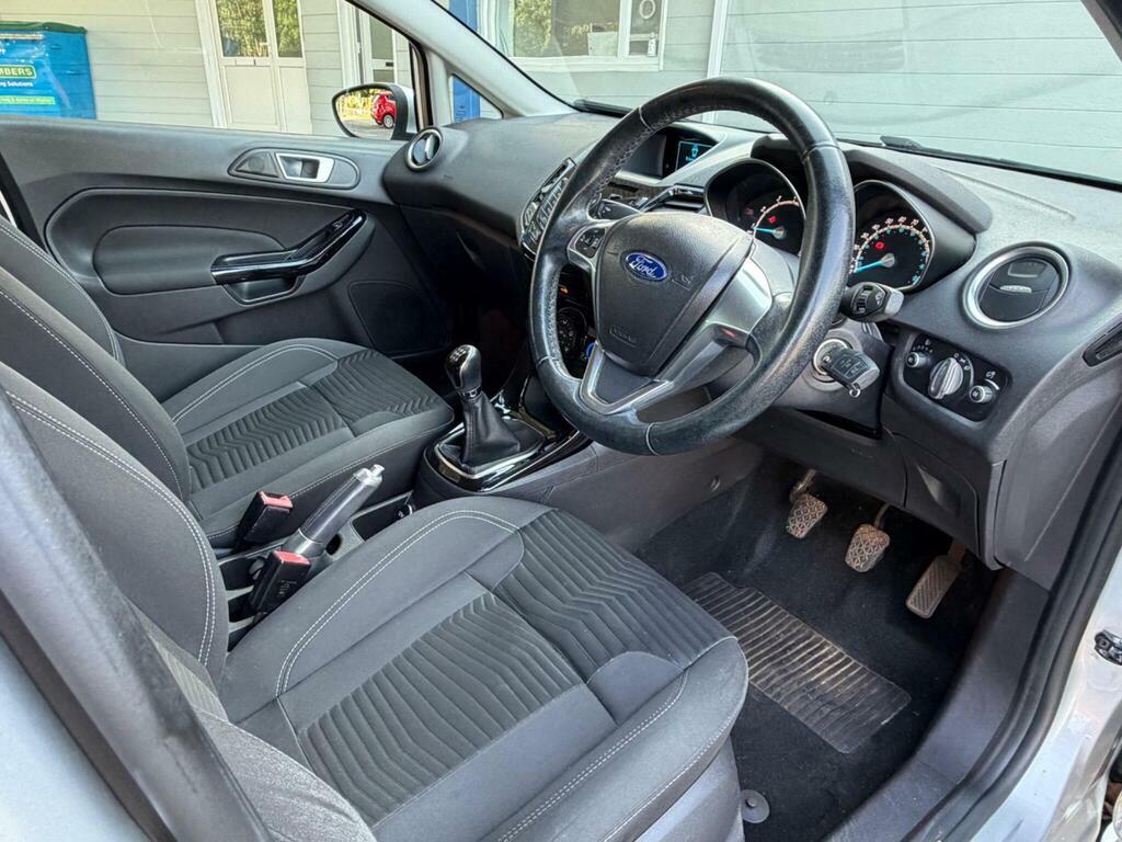 Ford Fiesta Fiesta Studio Blue #9