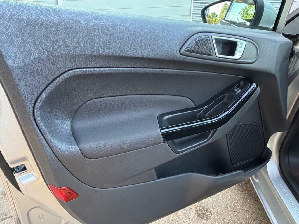 Ford Fiesta Fiesta Studio Blue #12