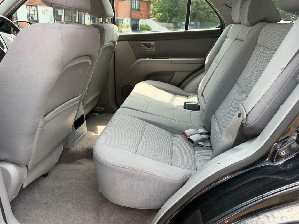 Kia Sorento Suv Black #10