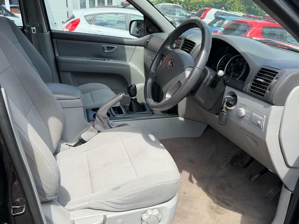 Kia Sorento Suv Black #9