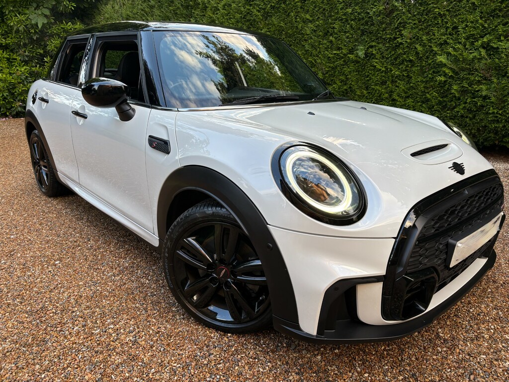 Mini Hatch 1.5 Cooper Exclusive Steptronic Euro 6 Ss Red #1