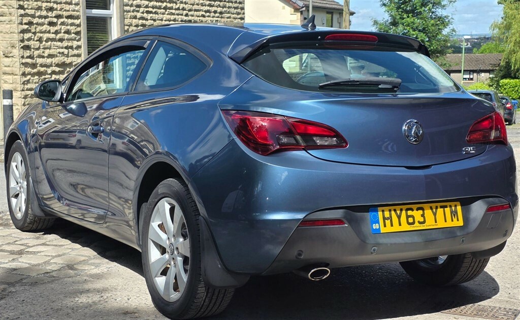 Vauxhall Astra GTC 1.4T Sport Euro 5 #4