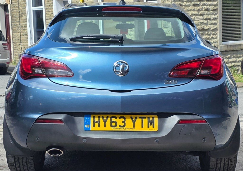 Vauxhall Astra GTC 1.4T Sport Euro 5 #6