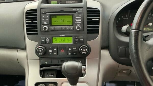 Kia Sedona 2 Crdi 192 Silver #12