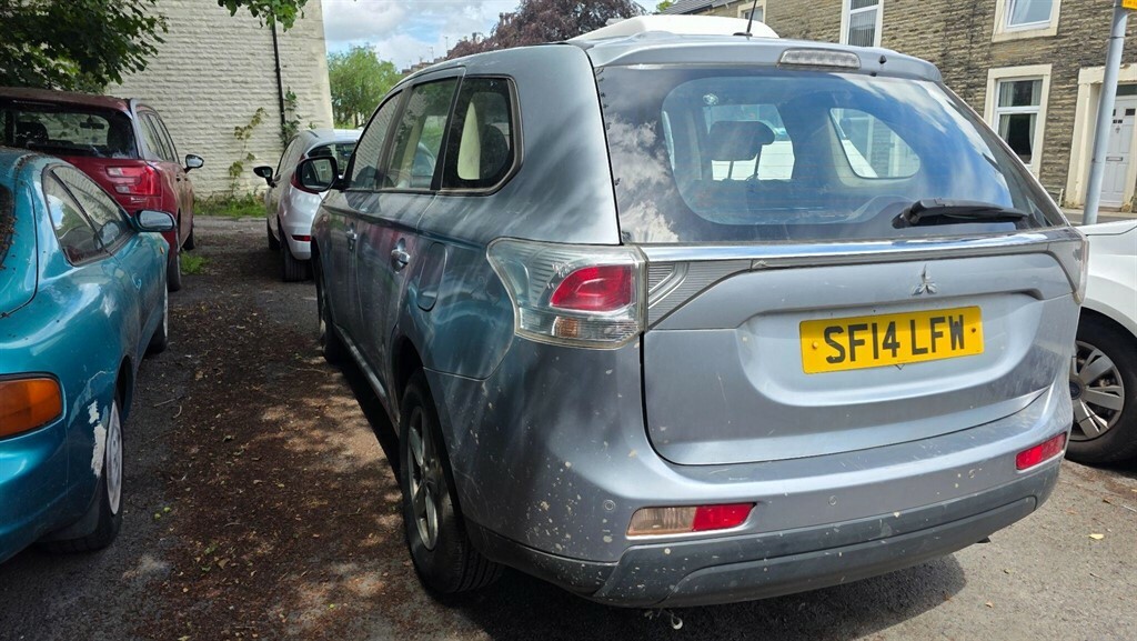Mitsubishi Outlander 2.2 Di-d Gx2 4Wd Euro 5 Ss  #3
