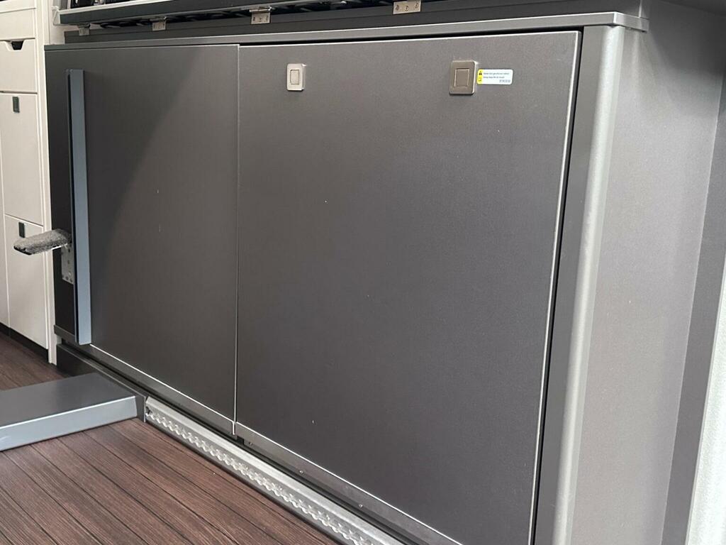 Volkswagen Grand California Mpv Grey #165