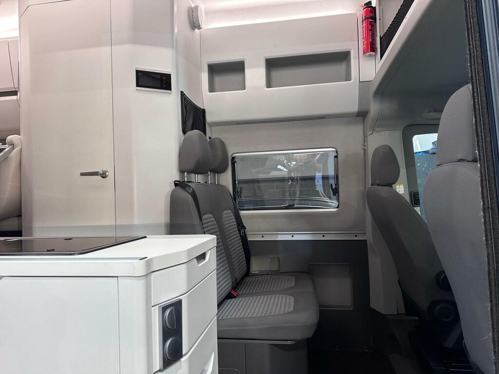 Volkswagen Grand California Mpv Grey #16