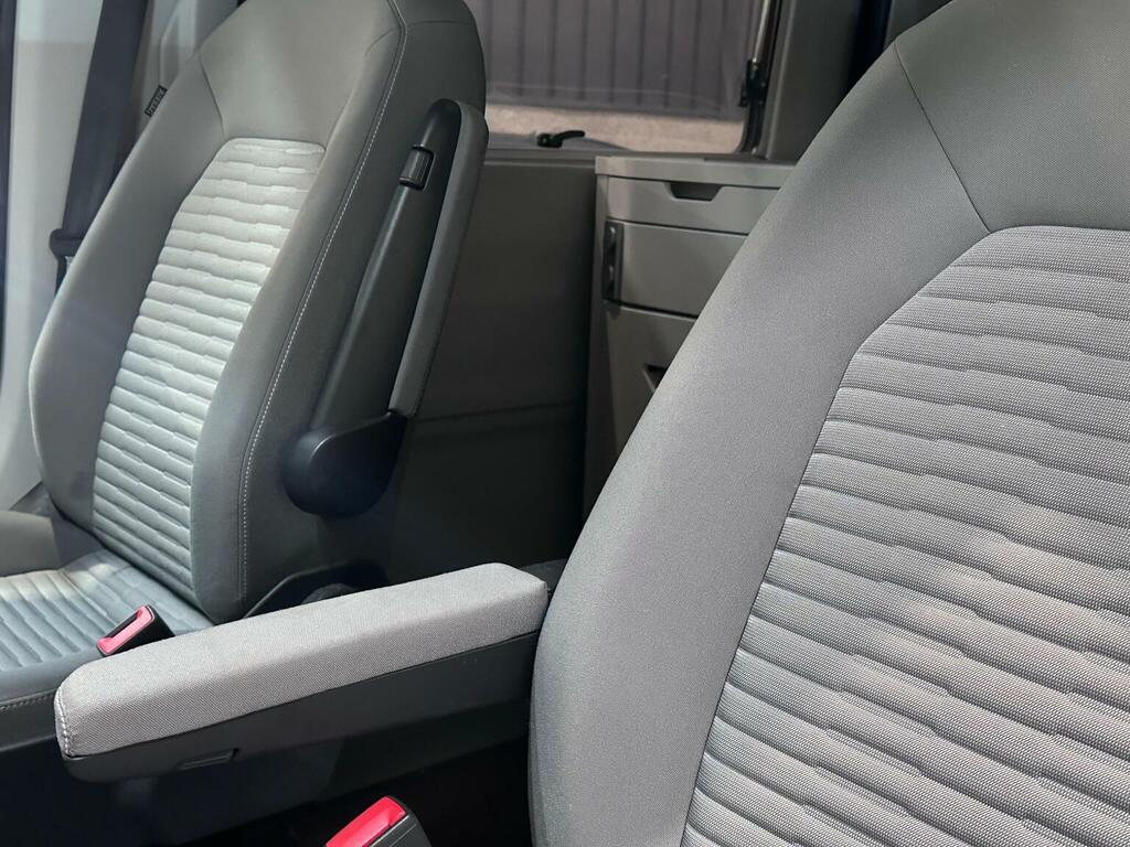 Volkswagen Grand California Mpv Grey #128