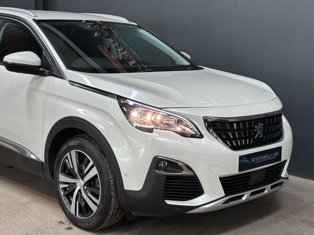 Peugeot 3008 Suv 1.2 Puretech Allure Euro 6 Ss 202070 BT70EBD White #5