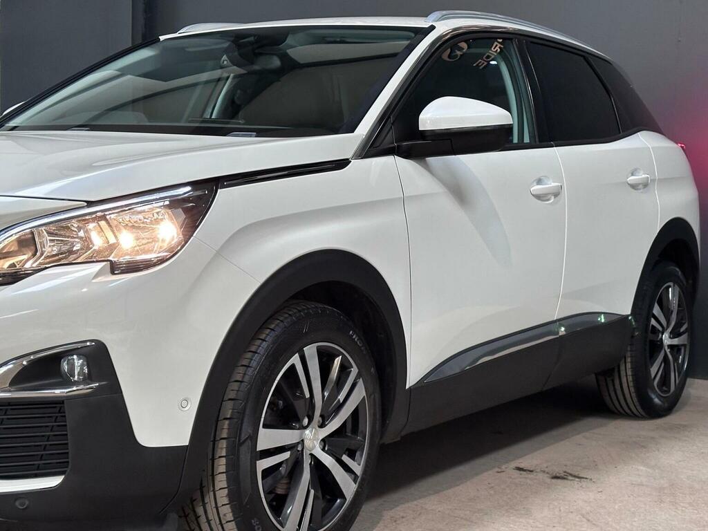Peugeot 3008 Suv 1.2 Puretech Allure Euro 6 Ss 202070 BT70EBD White #3