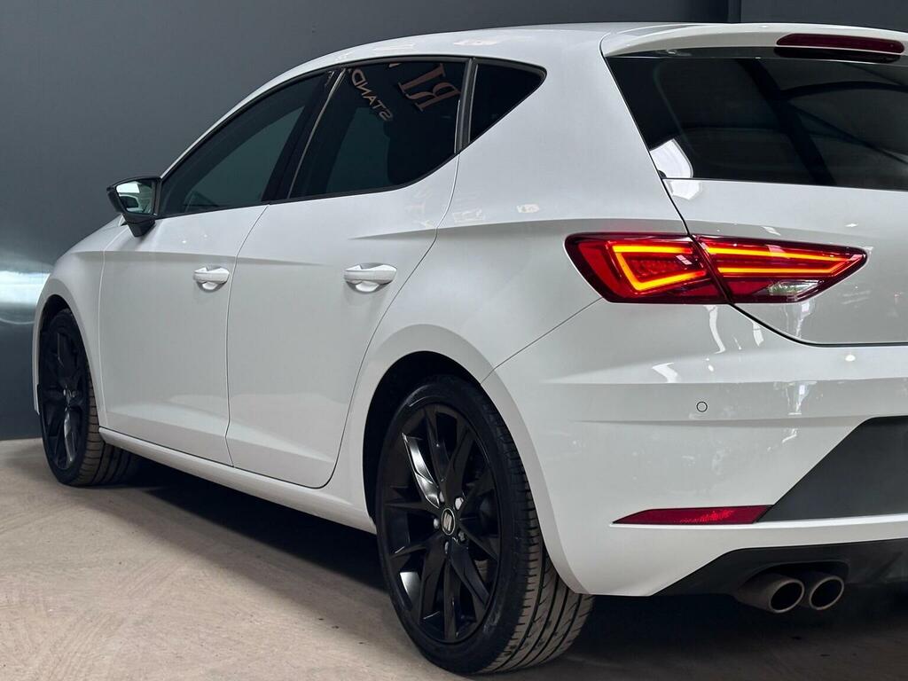Seat Leon Hatchback 1.5 Tsi Evo Fr Black Edition Euro 6 Ss White #3