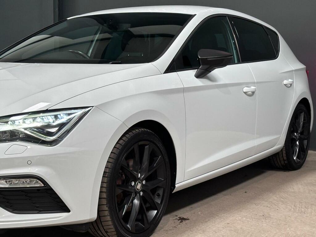 Seat Leon Hatchback 1.5 Tsi Evo Fr Black Edition Euro 6 Ss White #2