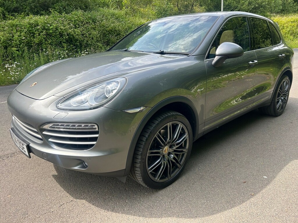 Porsche Cayenne Platinum Edition Tiptronic S Low Mileag EO14OSE Grey #3