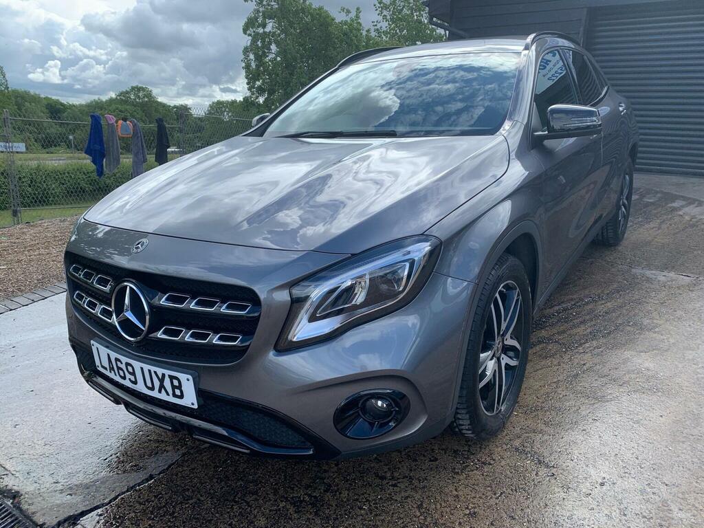 Mercedes-Benz GLA Class Gla180 Urban Edition 7G-dct Euro 6 Ss LA69UXB Grey