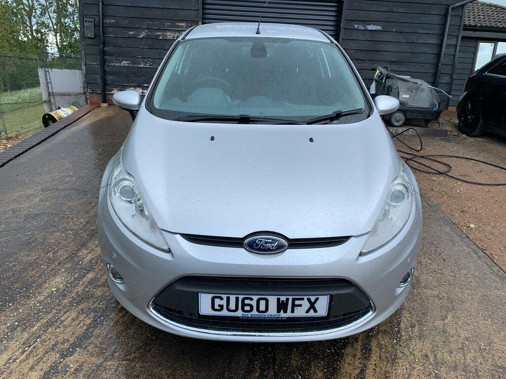 Ford Fiesta Titanium 3dr Silver #2