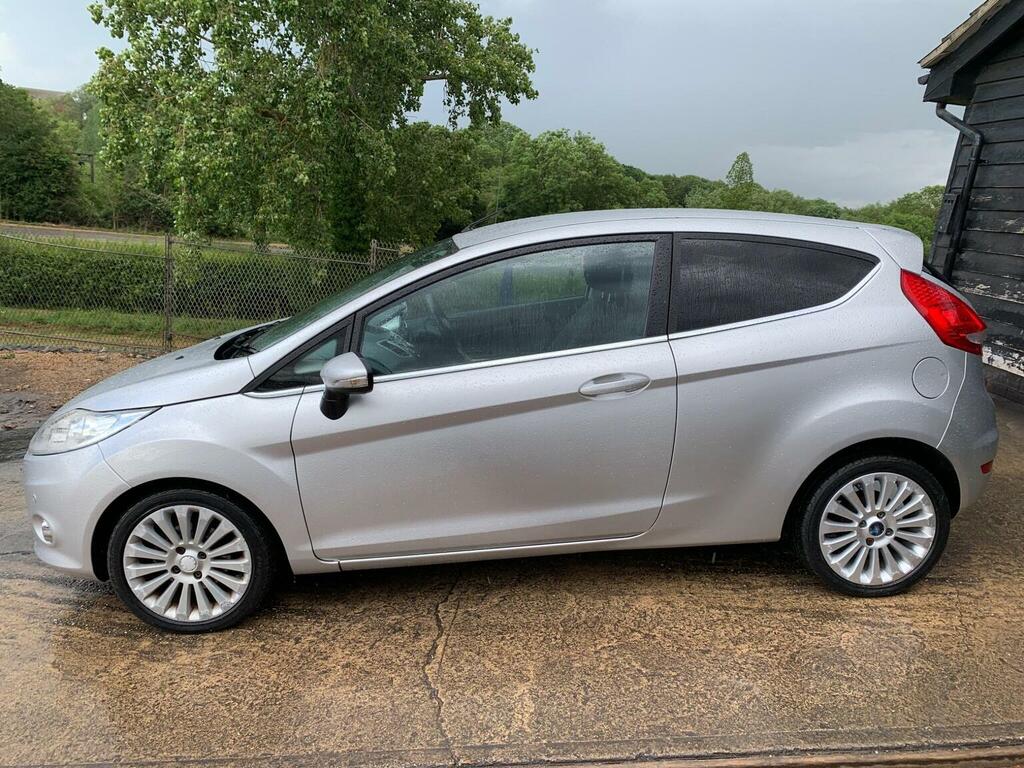 Ford Fiesta Titanium 3dr Silver #5