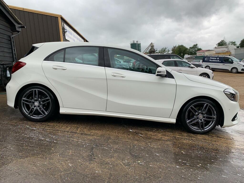 Mercedes-Benz A Class A180d Amg Line Premium 7G-dct Euro 6 Ss LS66MEV White #4