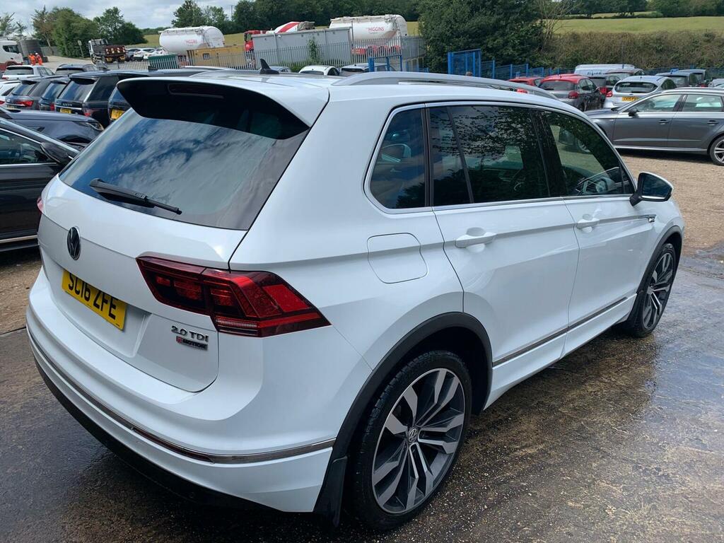 Volkswagen Tiguan Moda White #7