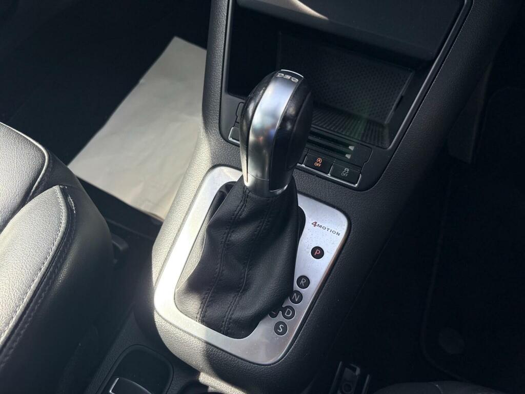 Volkswagen Tiguan Black #26