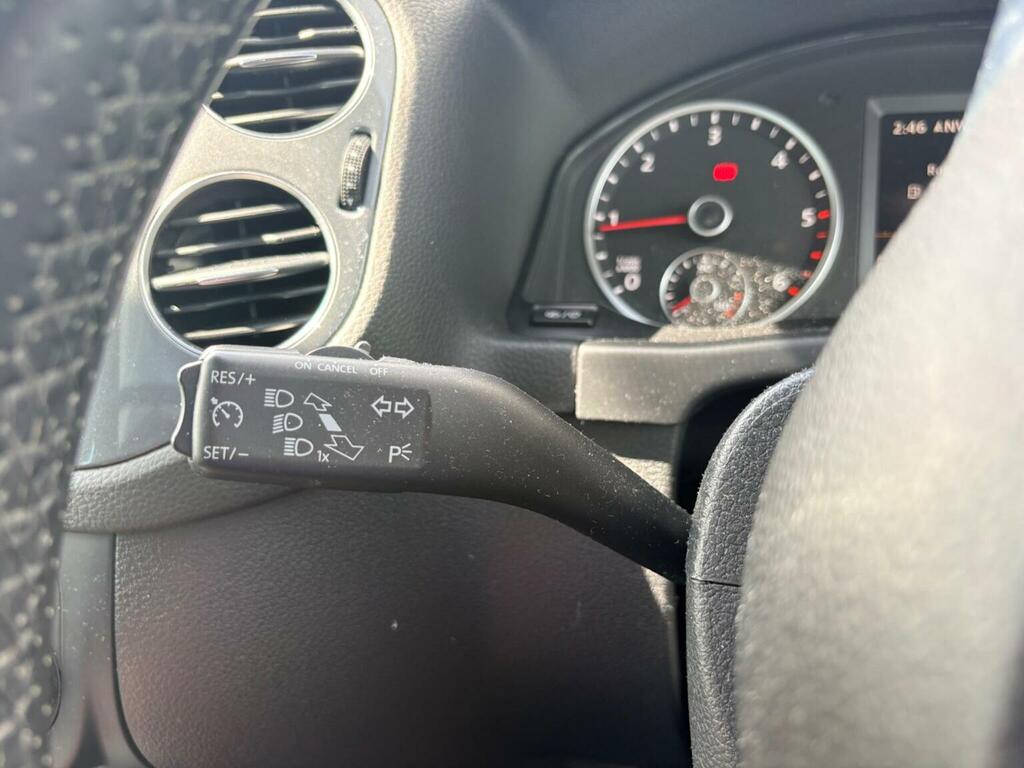 Volkswagen Tiguan Black #27