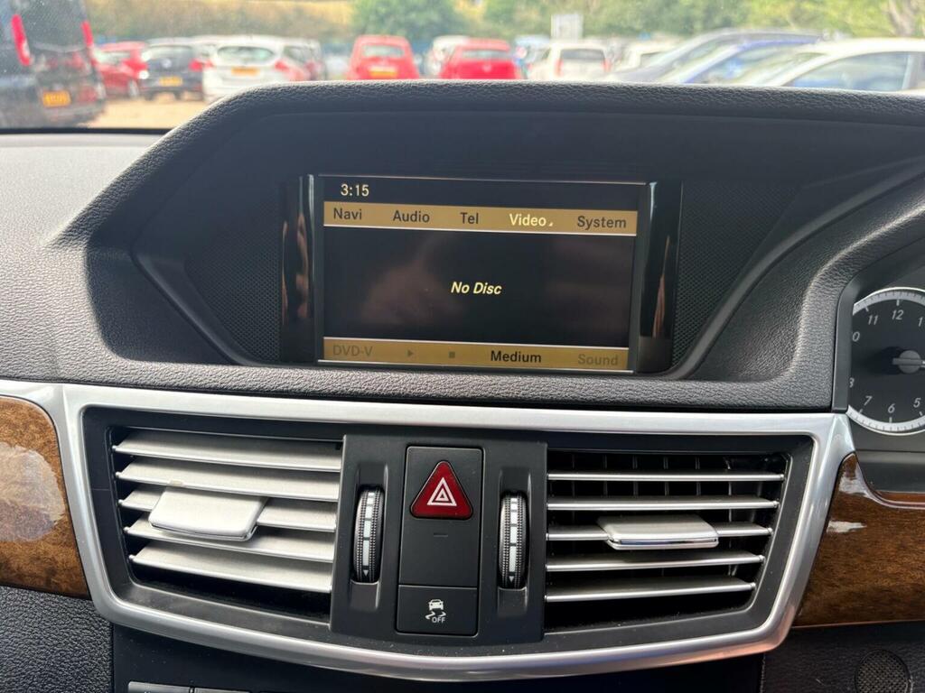 Mercedes-Benz E Class Cdi Blueefficiency Sport White #19