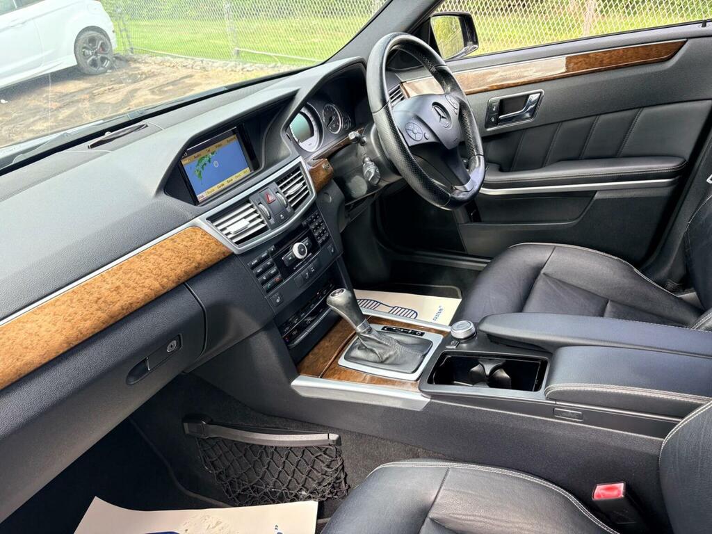 Mercedes-Benz E Class Cdi Blueefficiency Sport White #11