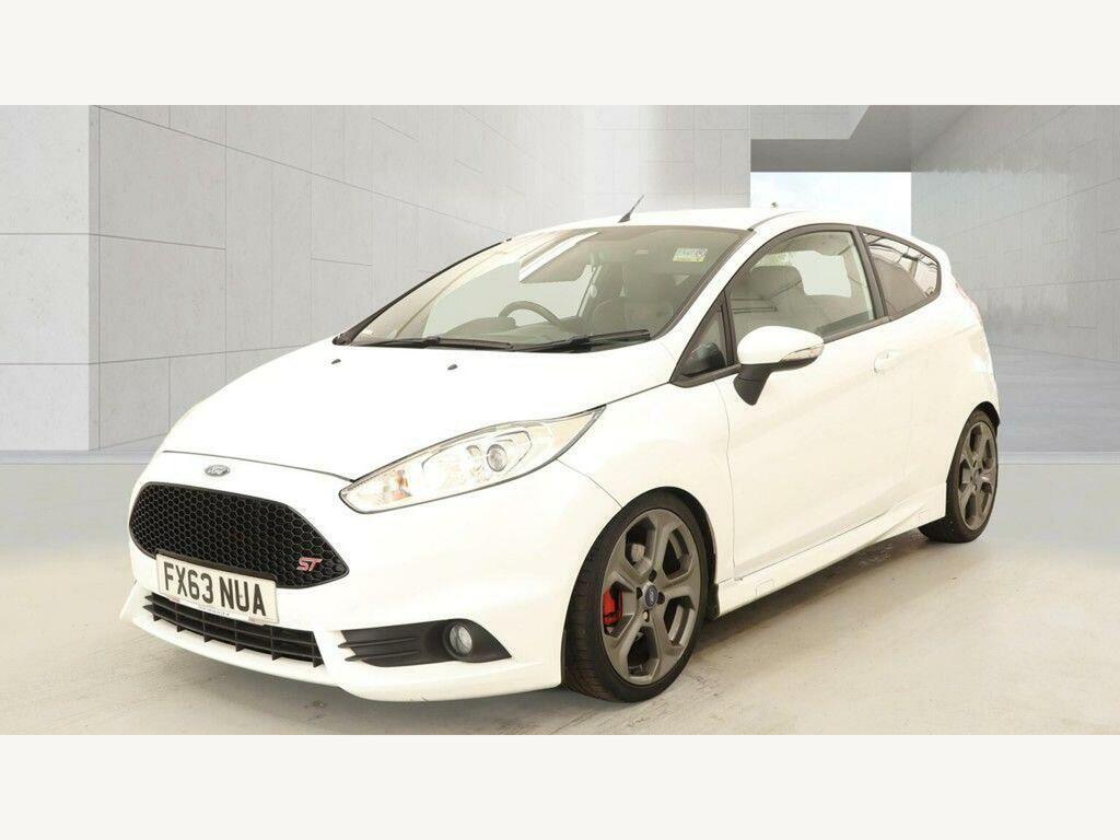 Ford Fiesta 1.0T Ecoboost Titanium Hatchback  #1