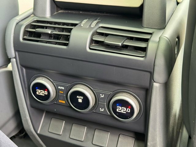 Land Rover Defender Se Grey #26