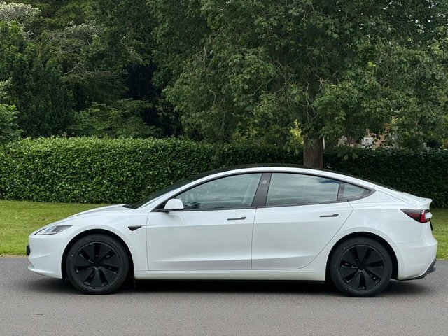 Tesla Model 3 Dual Motor Long Range Saloon 4 Red #16