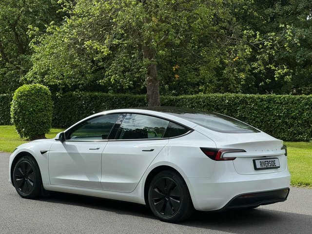 Tesla Model 3 Dual Motor Long Range Saloon 4 Red #14