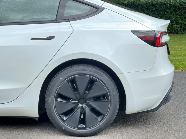 Tesla Model 3 Dual Motor Long Range Saloon 4 Red #13