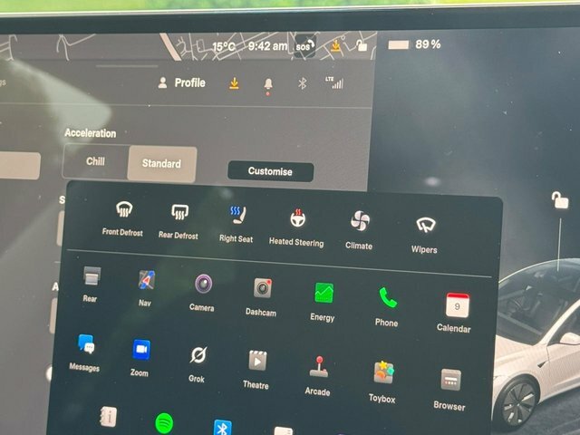 Tesla Model 3 Dual Motor Long Range Saloon 4 Red #35