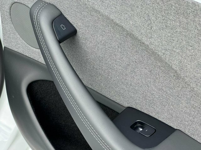 Tesla Model 3 Dual Motor Long Range Saloon 4 Red #28