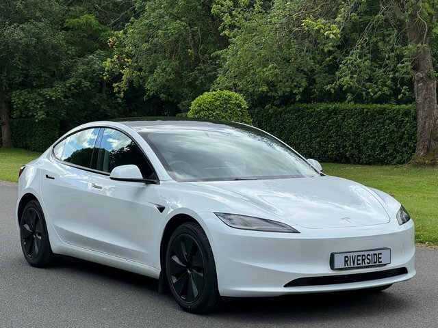 Tesla Model 3 Dual Motor Long Range Saloon 4 Red #10
