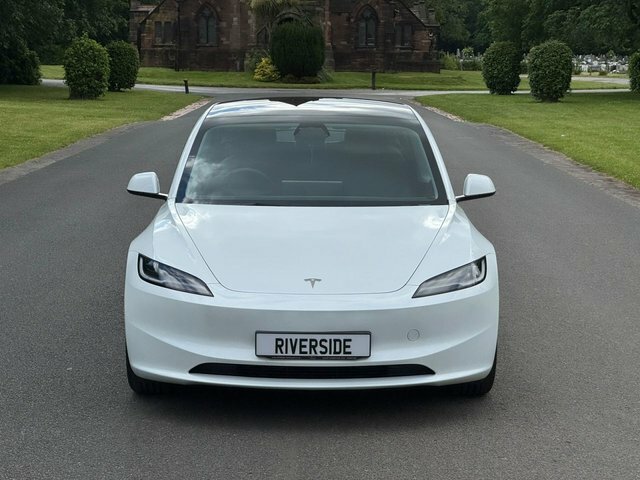 Tesla Model 3 Dual Motor Long Range Saloon 4 Red #8