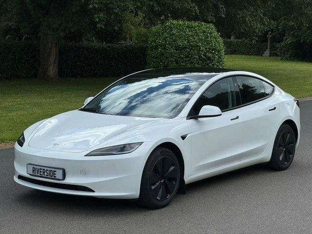 Tesla Model 3 Dual Motor Long Range Saloon 4 Red #11