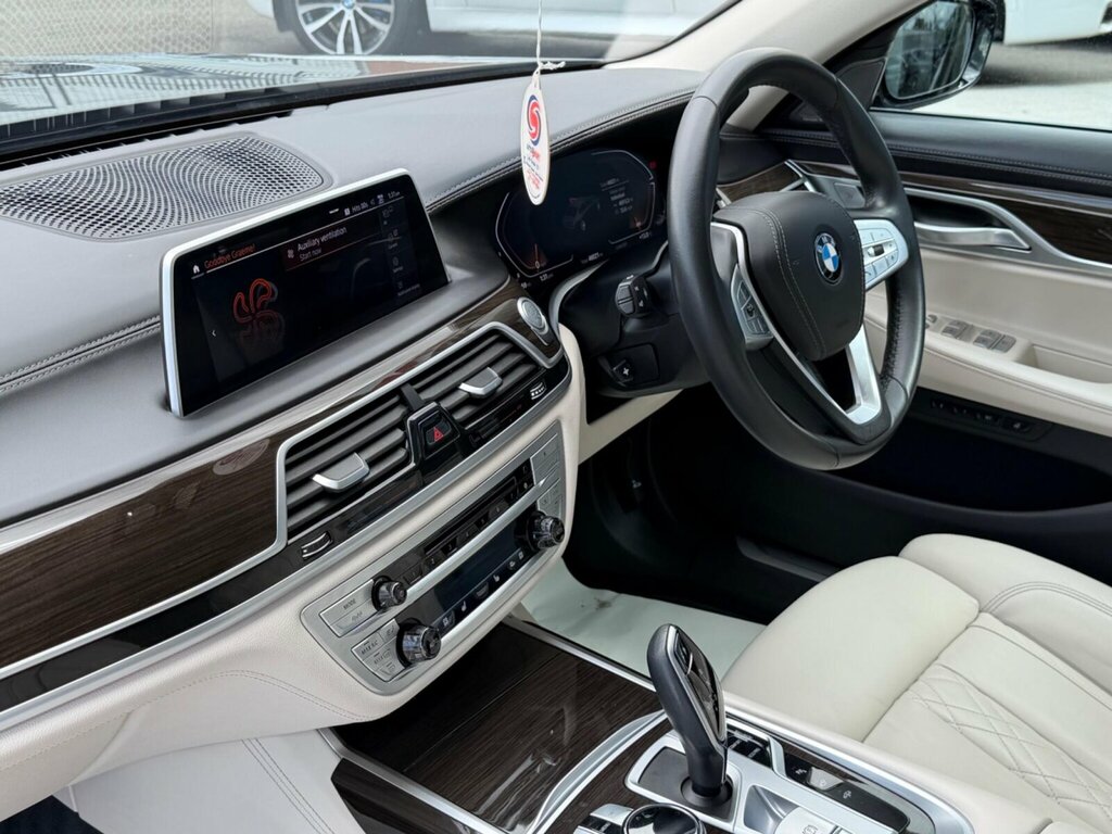BMW 7 Series Black #15