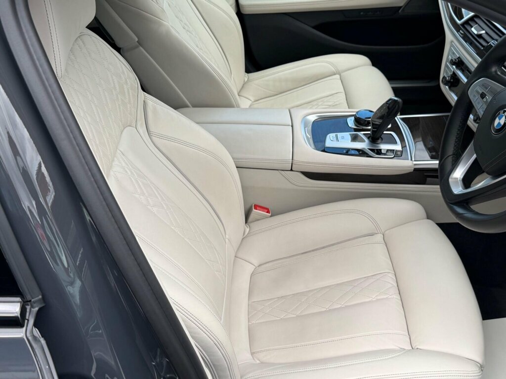 BMW 7 Series Black #13