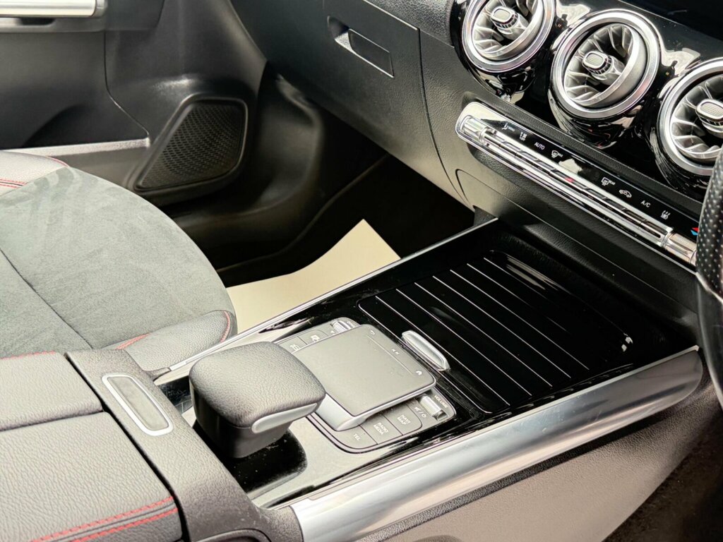 Mercedes-Benz EQA 300 66.5Kwh Amg Line Grey #11