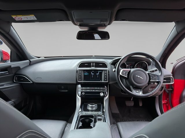 Jaguar XE 2018 2.0I Gpf R-sport Saloon Awd E WM18JBV Red #2