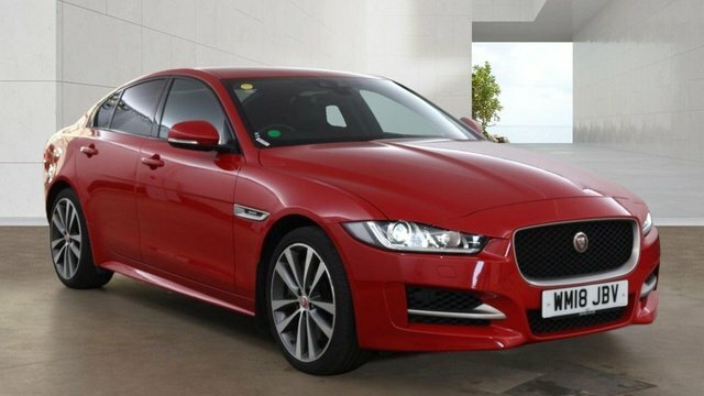 Jaguar XE 2018 2.0I Gpf R-sport Saloon Awd E Red