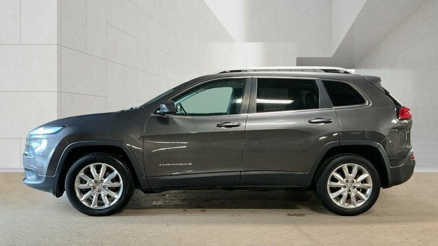 Jeep Cherokee Suv White #7