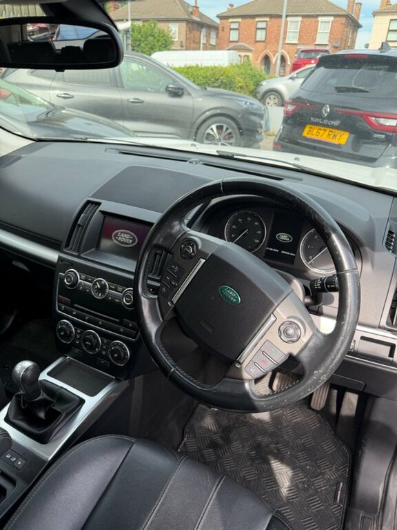 Land Rover Freelander 2 2014 2.2 Td4 Xs Suv 4Wd Euro 5 White #6