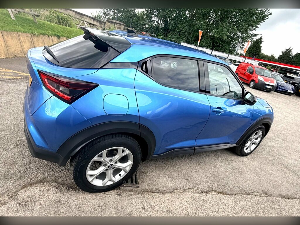Nissan Juke Tekna Blue #7