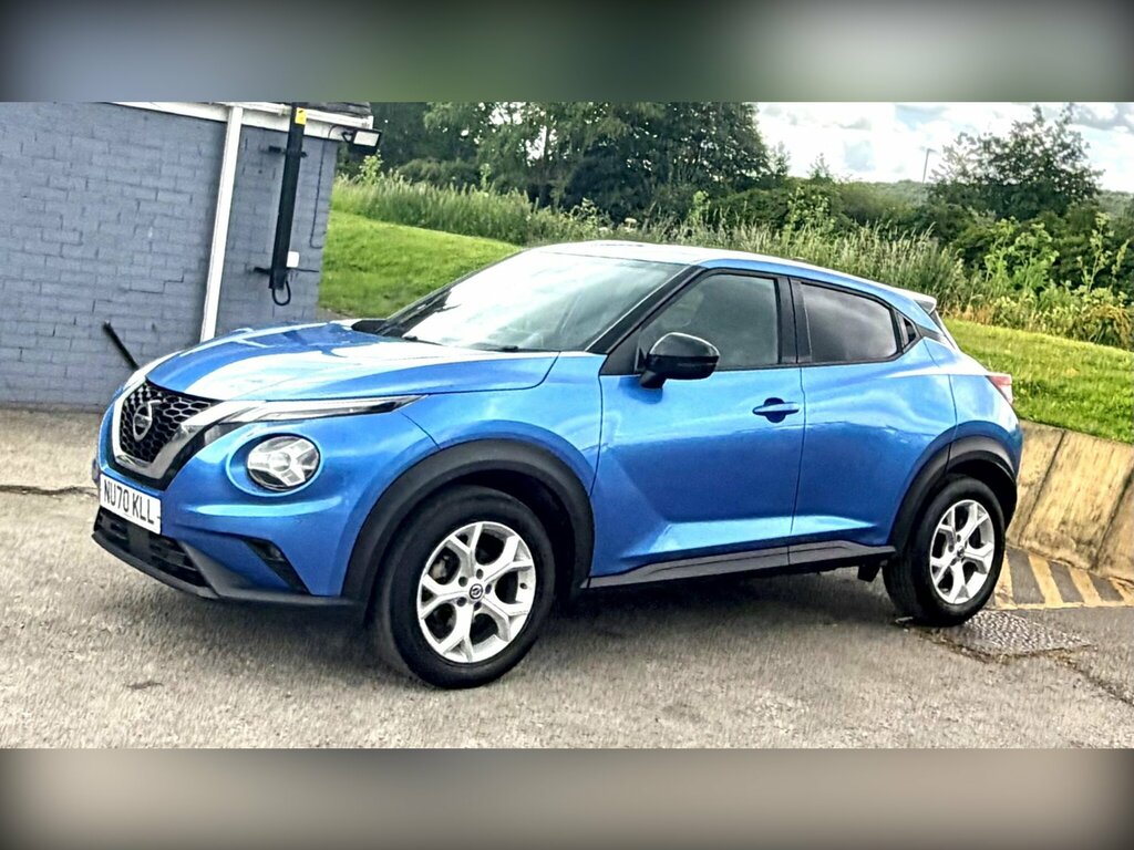 Nissan Juke Tekna Blue #2