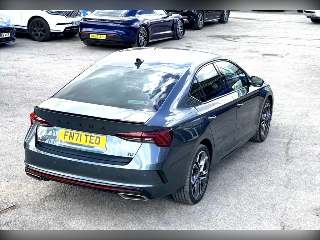 Skoda Octavia 1.5 Tsi Se First Edition Blue #13