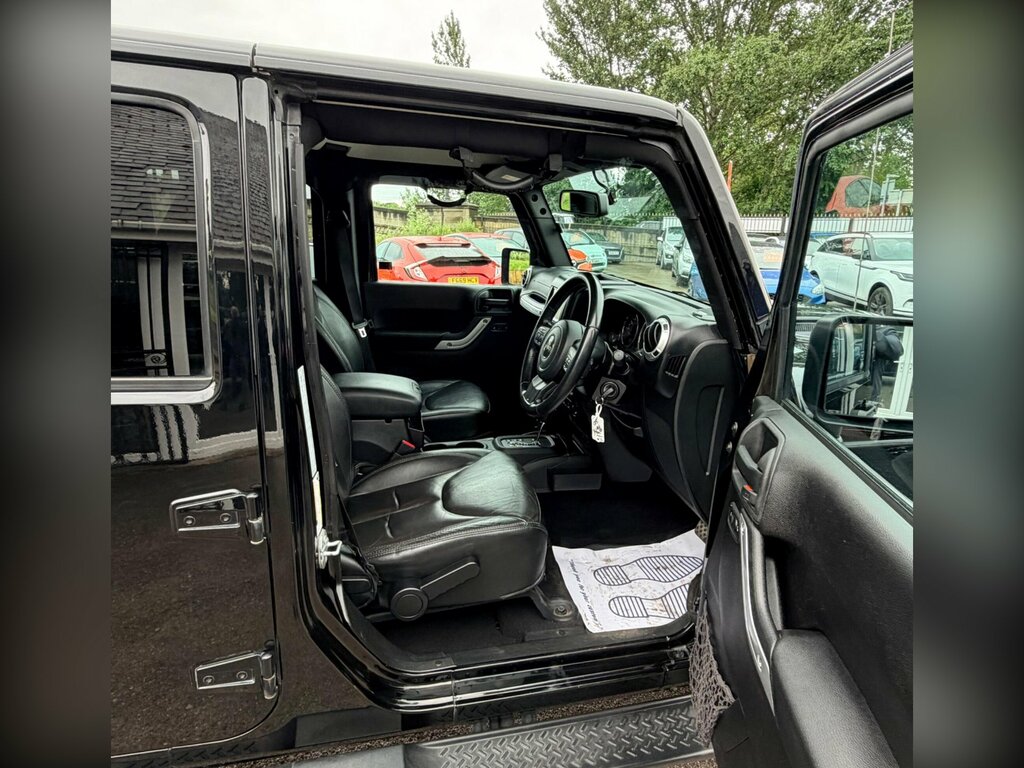 Jeep Wrangler 2.8 Crd Overland Black #14
