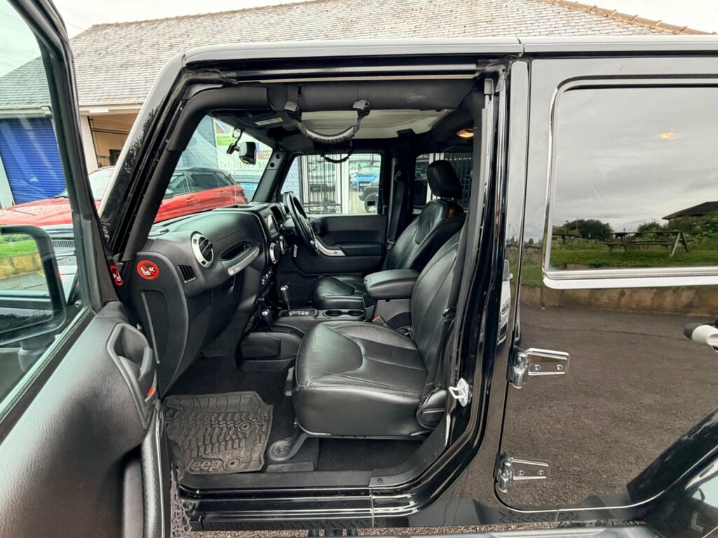 Jeep Wrangler 2.8 Crd Overland Black #19