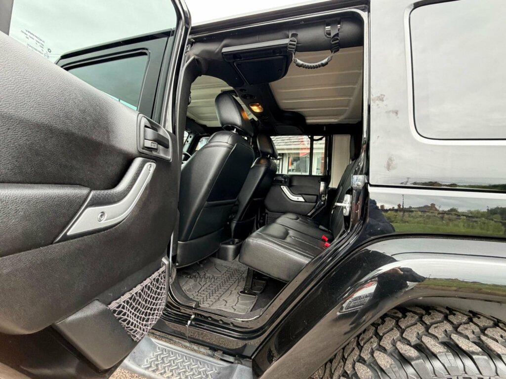 Jeep Wrangler 2.8 Crd Overland Black #17